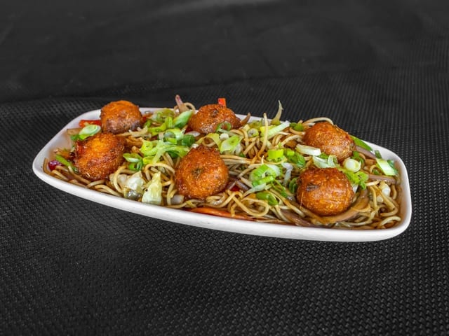 Veg Noodles with Manchurian.