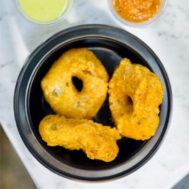 Medu Vada.