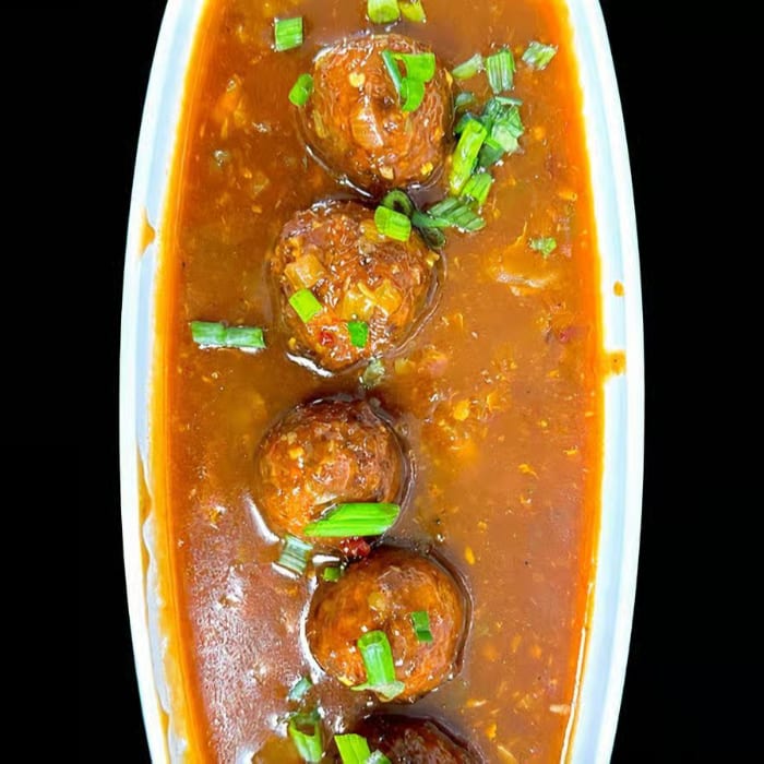 Veg Manchurian (Gravy).